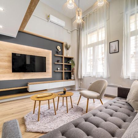 Rákóczi Stylish Entire Apartment Budapeste Exterior foto