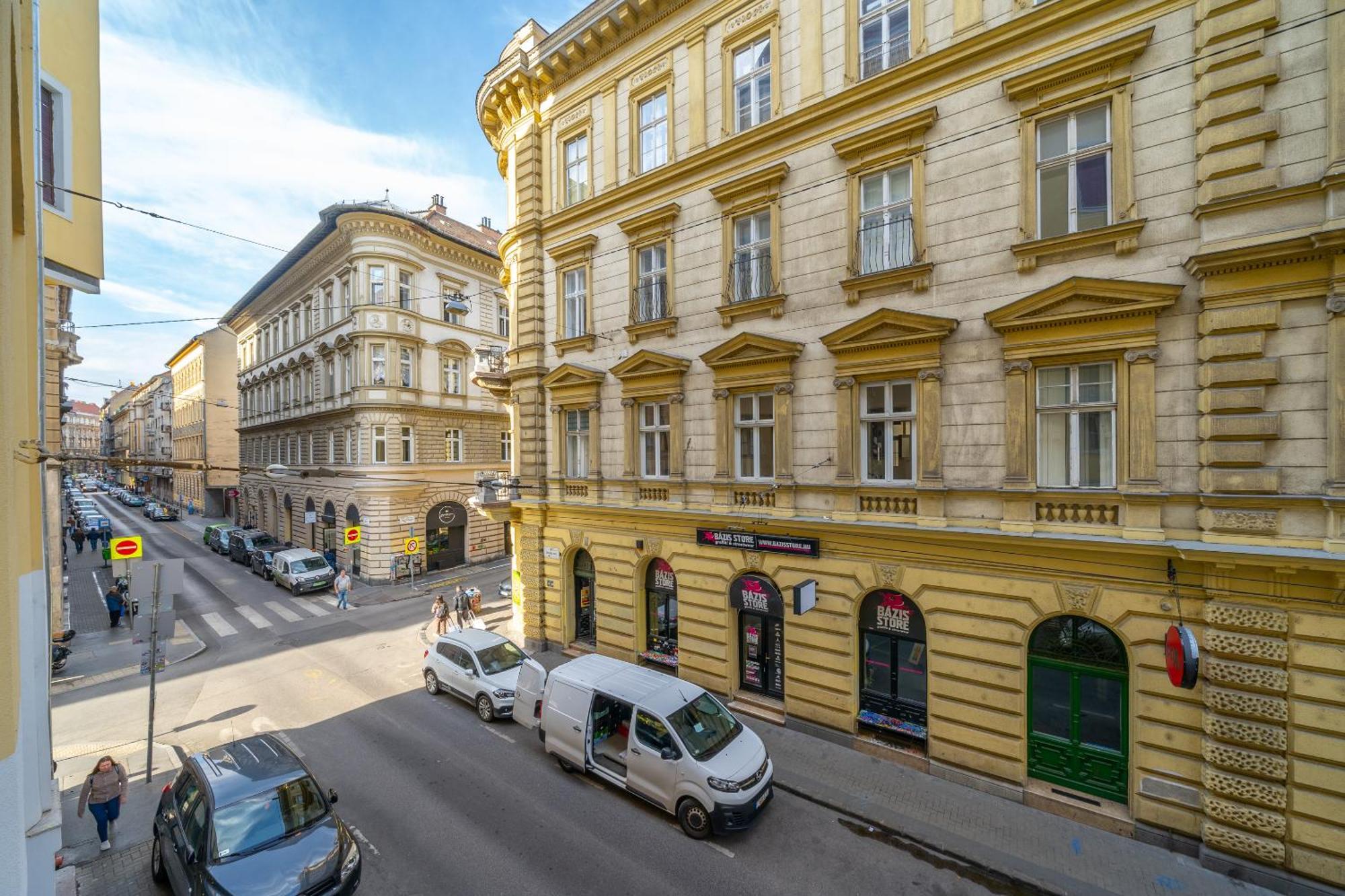 Rákóczi Stylish Entire Apartment Budapeste Exterior foto